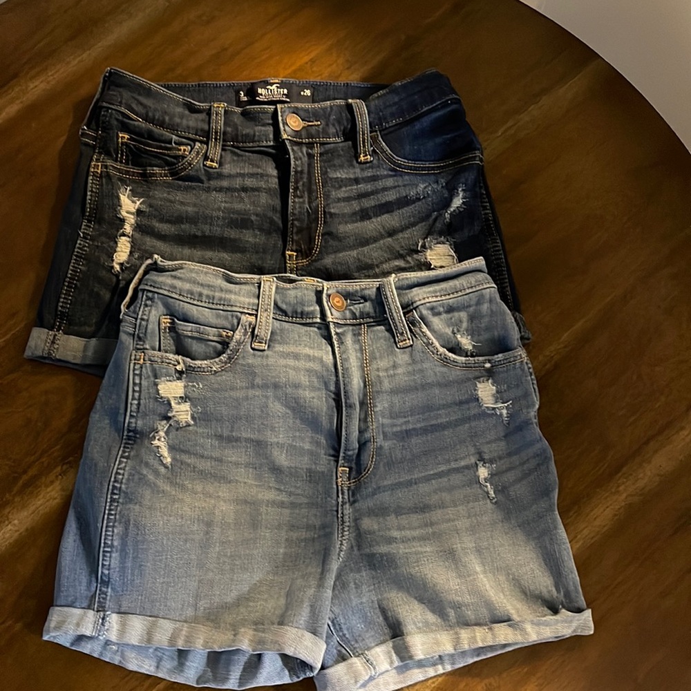 2 Holister shorts